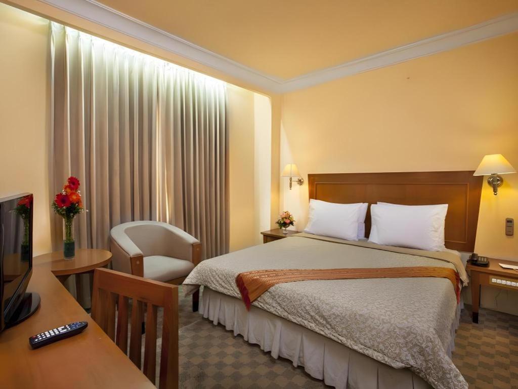 Nalendra Hotel Bandung Exterior photo